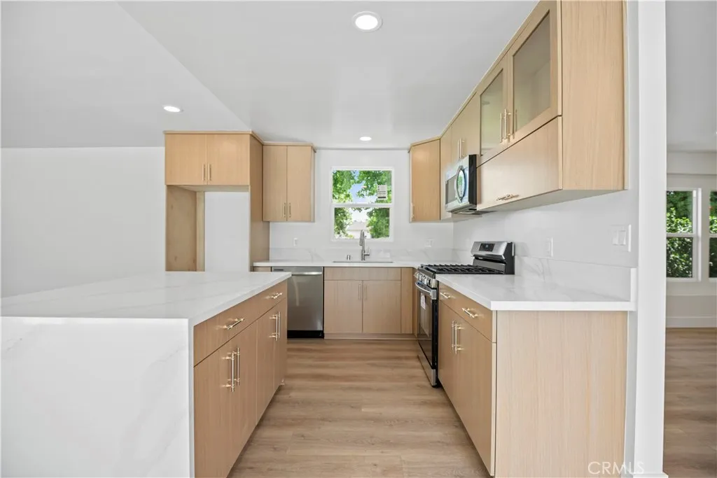 Additional image 5 of 9917 Stanwin Ave, Arleta, CA 91331