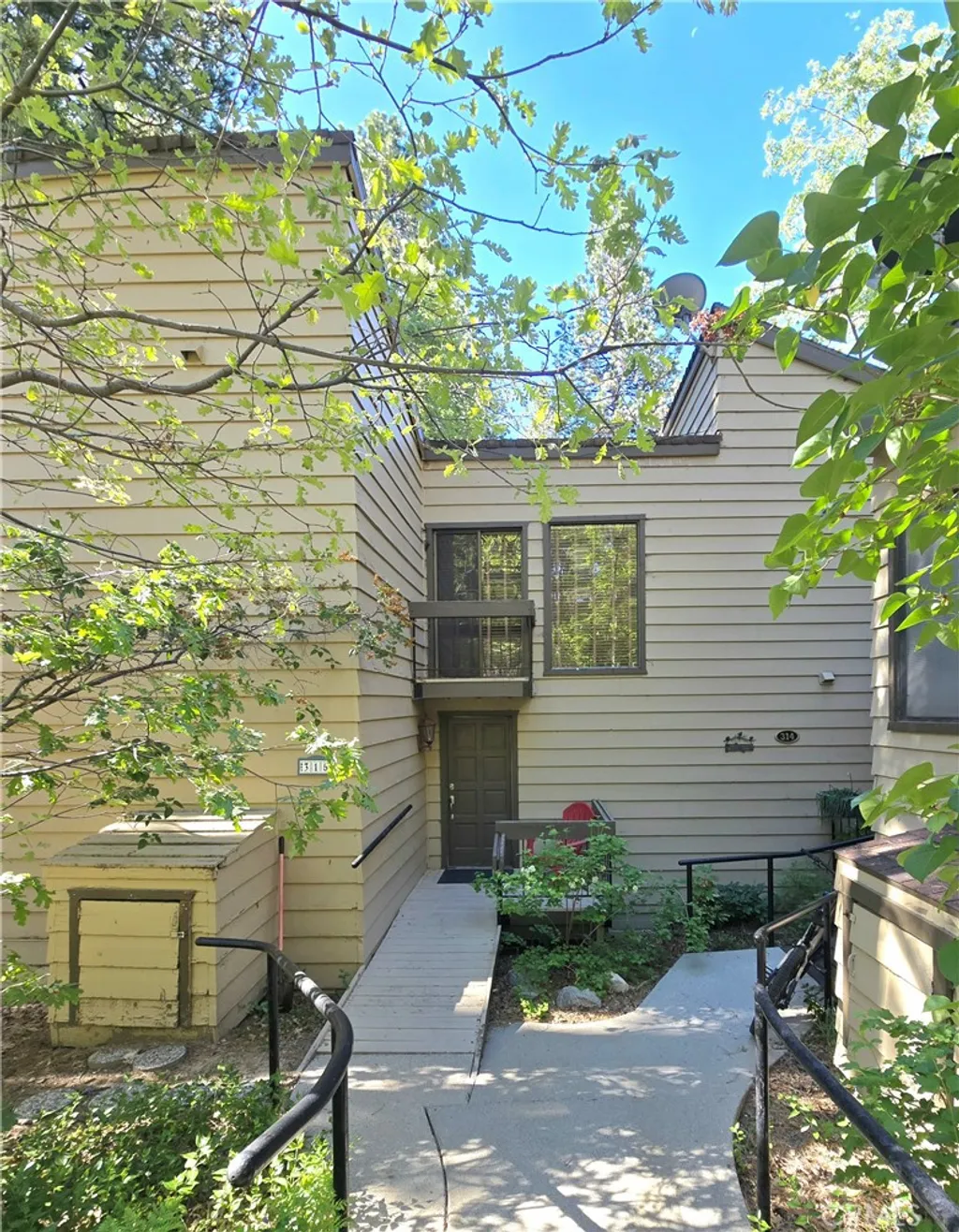 Additional image 26 of 27821 Peninsula Dr N Unit 315, Lake Arrowhead, CA 92352