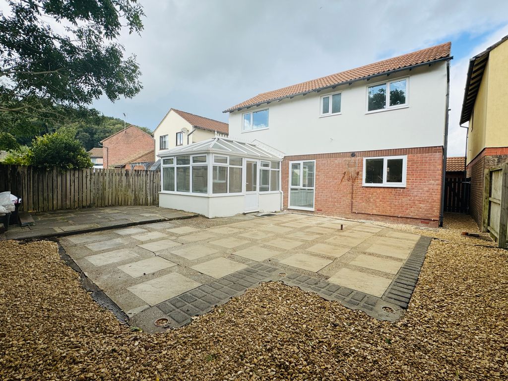Additional image 18 of 4 bed property to rentPlas Penwern, Carmarthen SA31