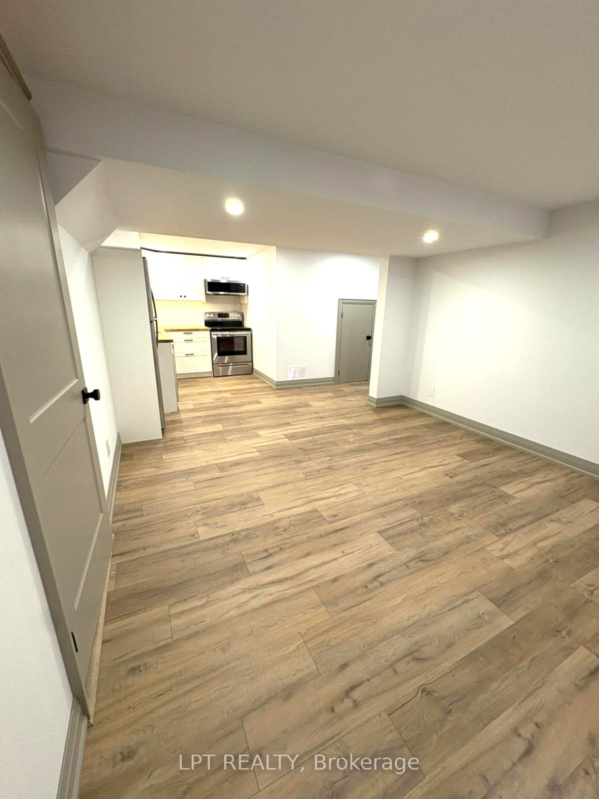 Additional image 5 of 51 Enfield Avenue, Toronto, ON, M8W 1T6