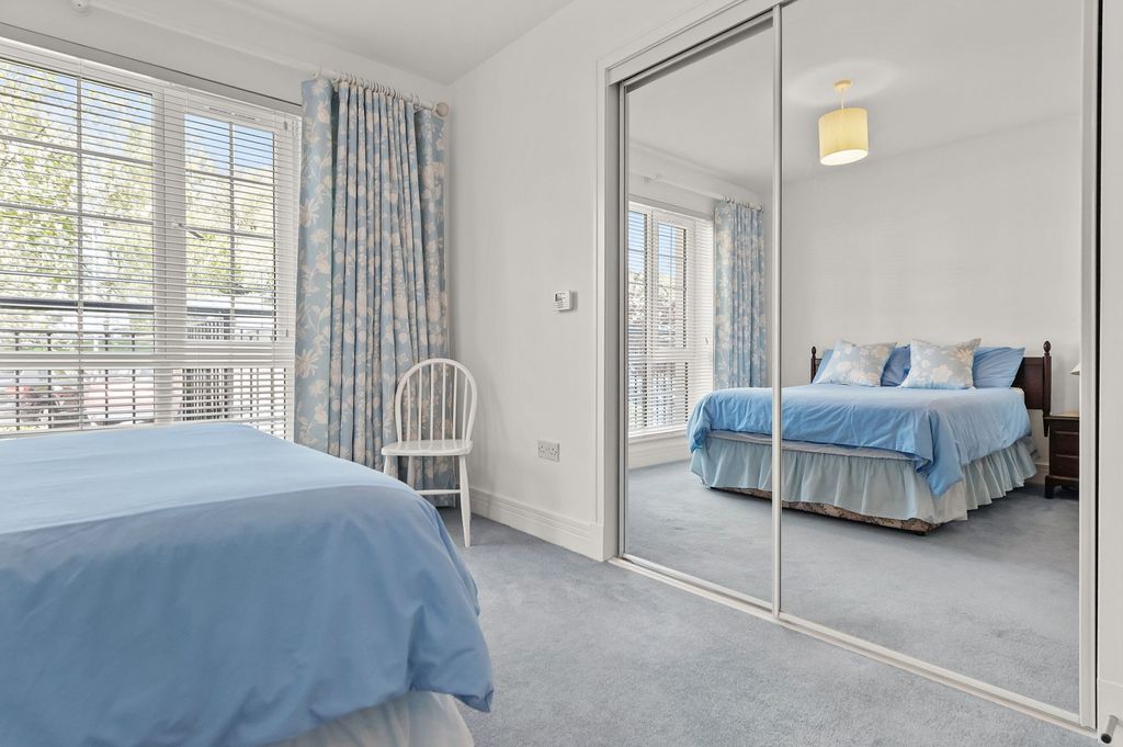 Additional image 10 of 2 bed flat for saleAllan Walk, Bridge Of Allan FK9