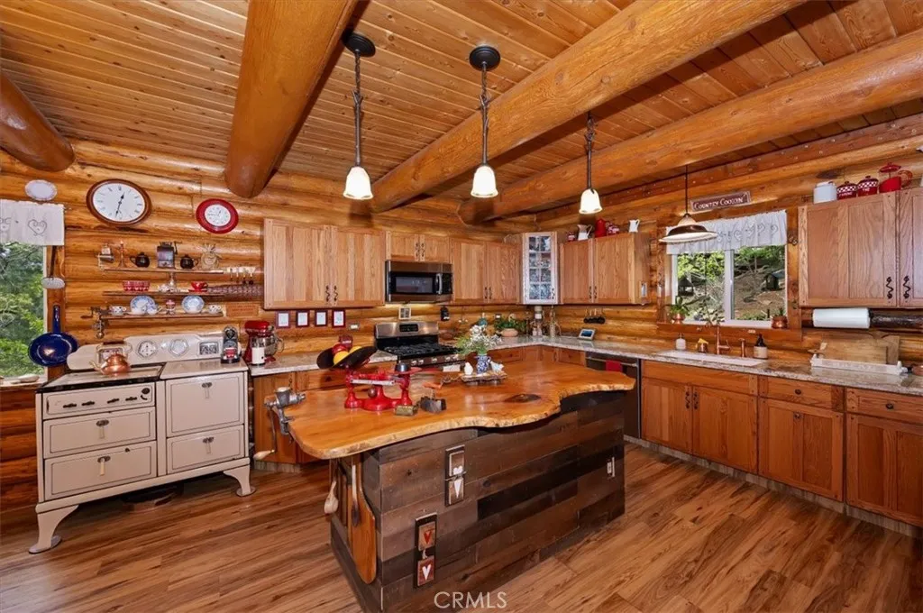 Additional image 21 of 2489 Spring Oak Dr, Running Springs, CA 92382