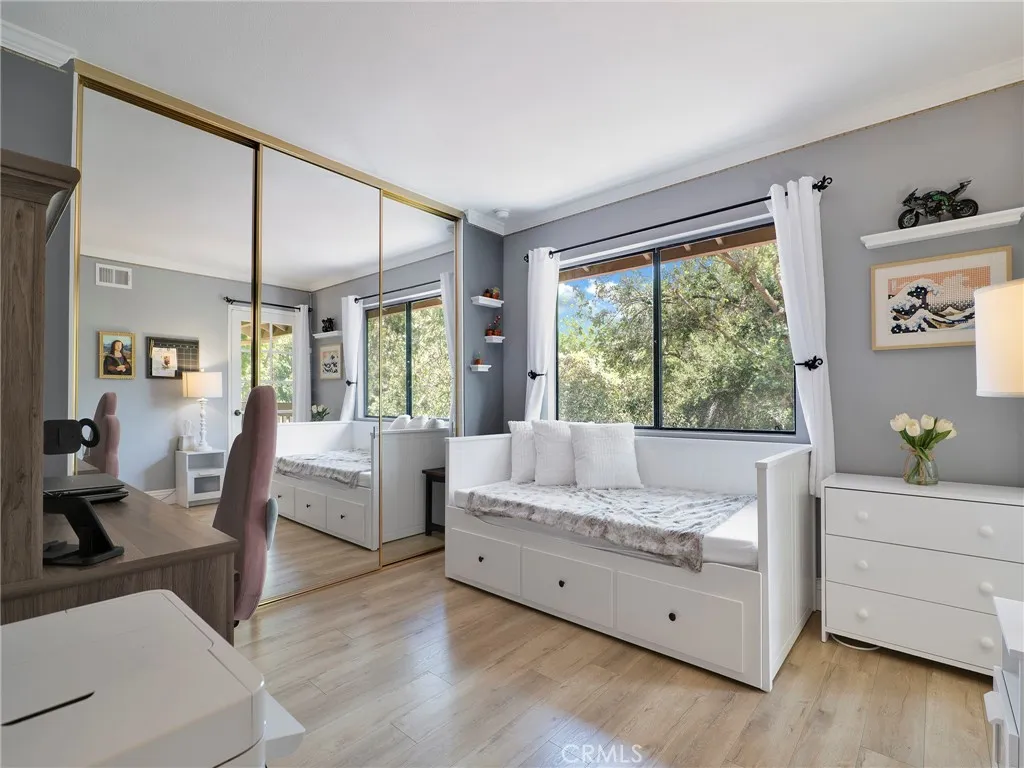 Additional image 33 of 796 N Valley Dr, Westlake Village, CA 91362