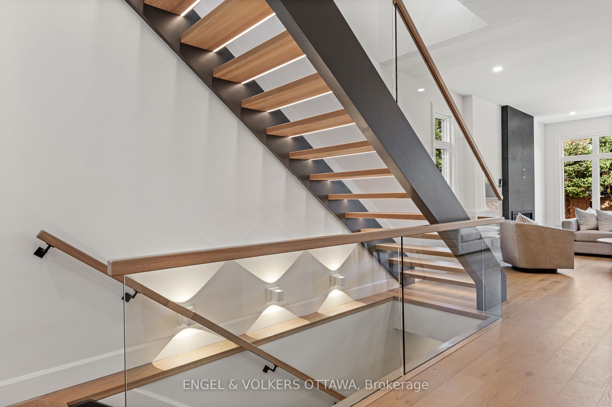 Additional image 4 of 493 Highcroft Avenue, Ottawa, ON, K1Z 5J3