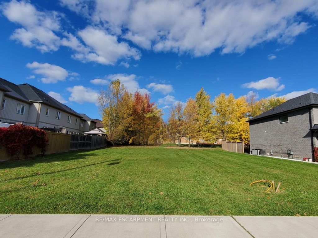 Additional image 3 of 92 Gowland Drive, Hamilton, ON, L0R 1C0