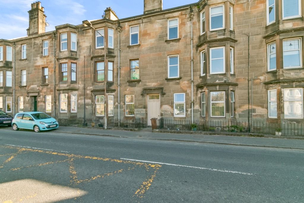 2 bed flat to rentGlasgow Road, Dumbarton, West Dunbartonshire G82