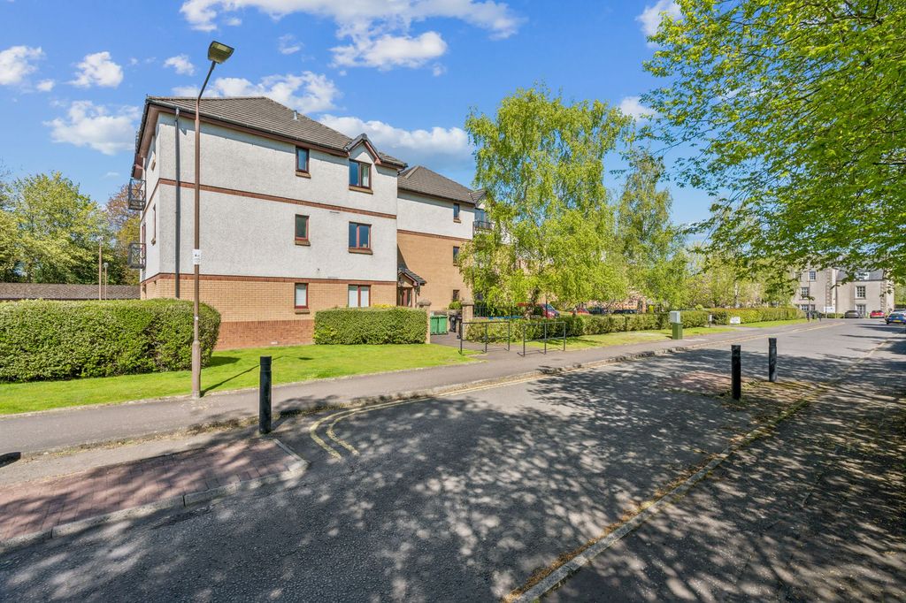 Additional image 15 of 2 bed flat for saleAnnfield Gardens, Stirling FK8