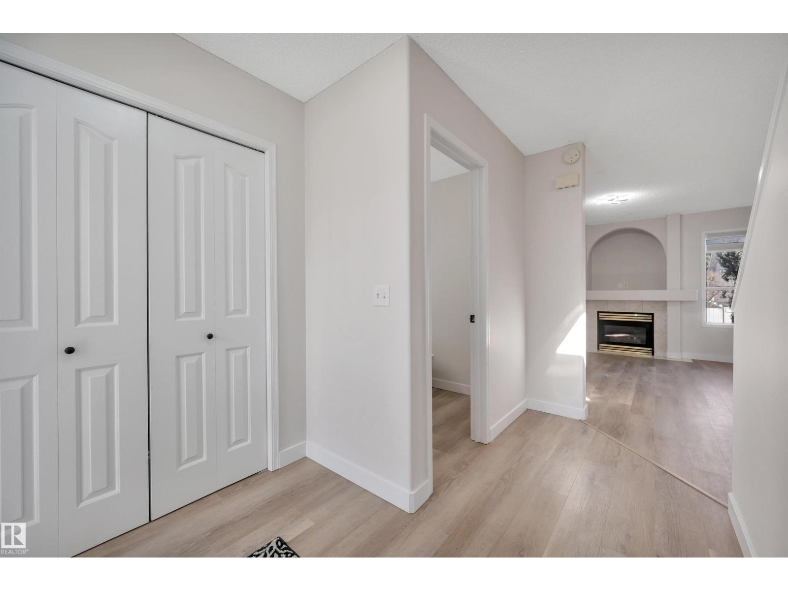 Additional image 3 of 4124 37a Avenue NW, Edmonton, AB, T6L7A1