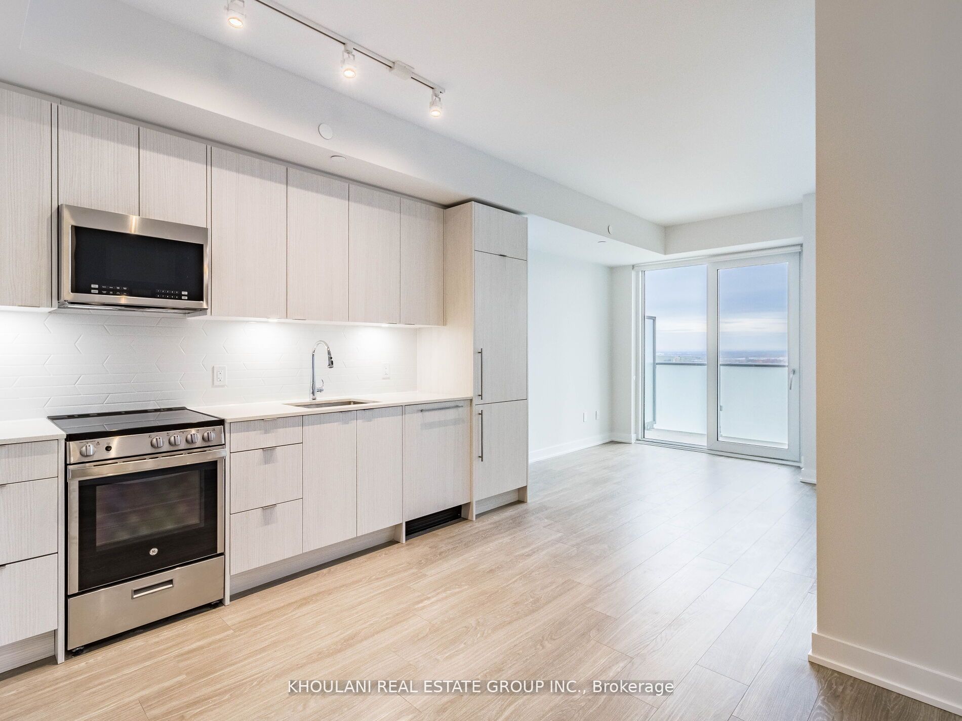 Additional image 2 of 2803-4130 Parkside Village Drive, Mississauga, ON, L5B 0L7