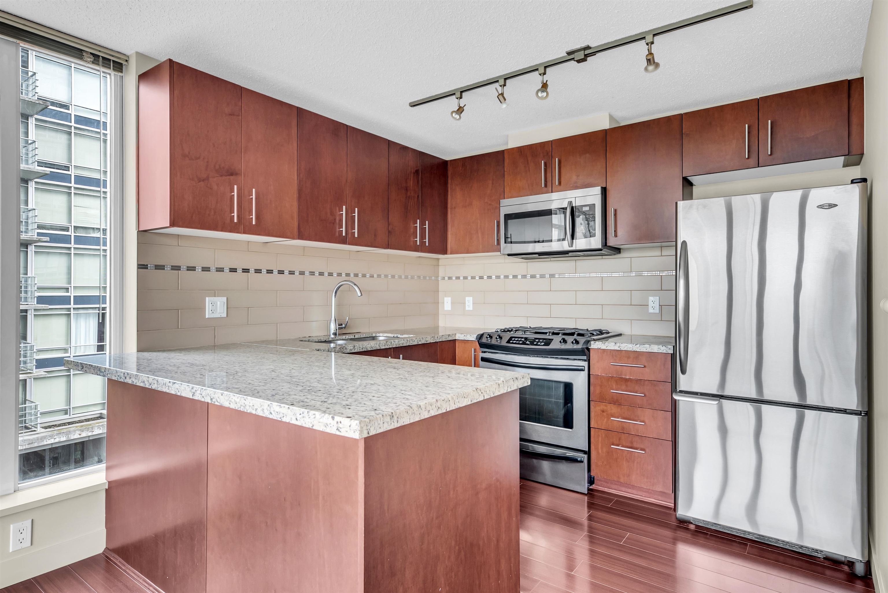 Additional image 5 of 703-8288 Lansdowne Road, Richmond, BC, V6X 0B3