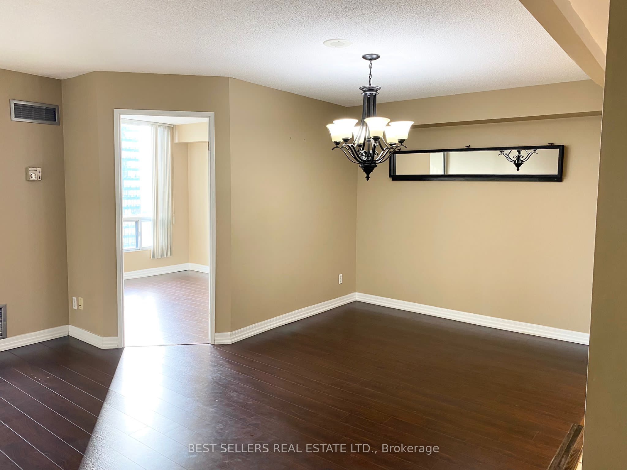 Additional image 2 of 1505-115 Hillcrest Avenue, Mississauga, ON, L5B 3Y9