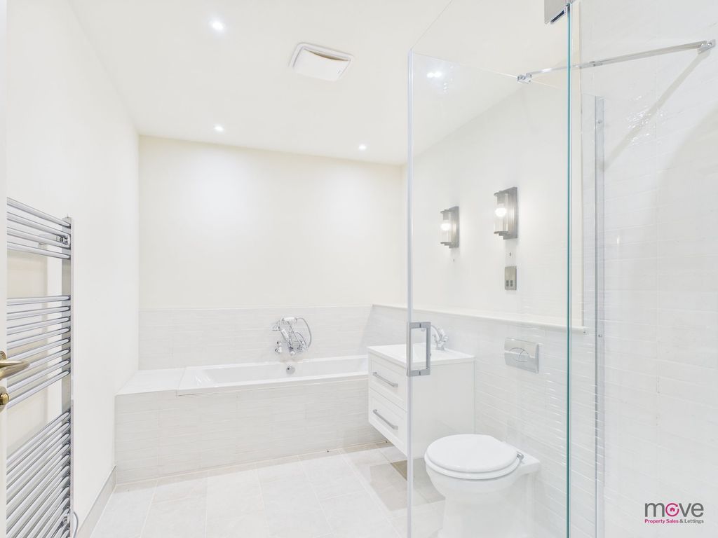Additional image 14 of 3 bed flat for saleLondon Road, Cheltenham GL52