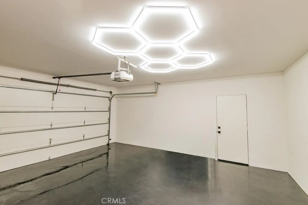 Additional image 47 of 24245 Hatteras St, Woodland Hills, CA 91367