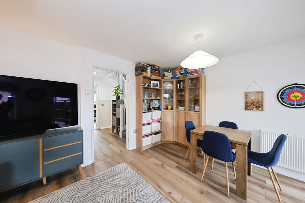 Additional image 5 of 3 bed semi-detached house for saleTasmania Close, Nottingham NG2