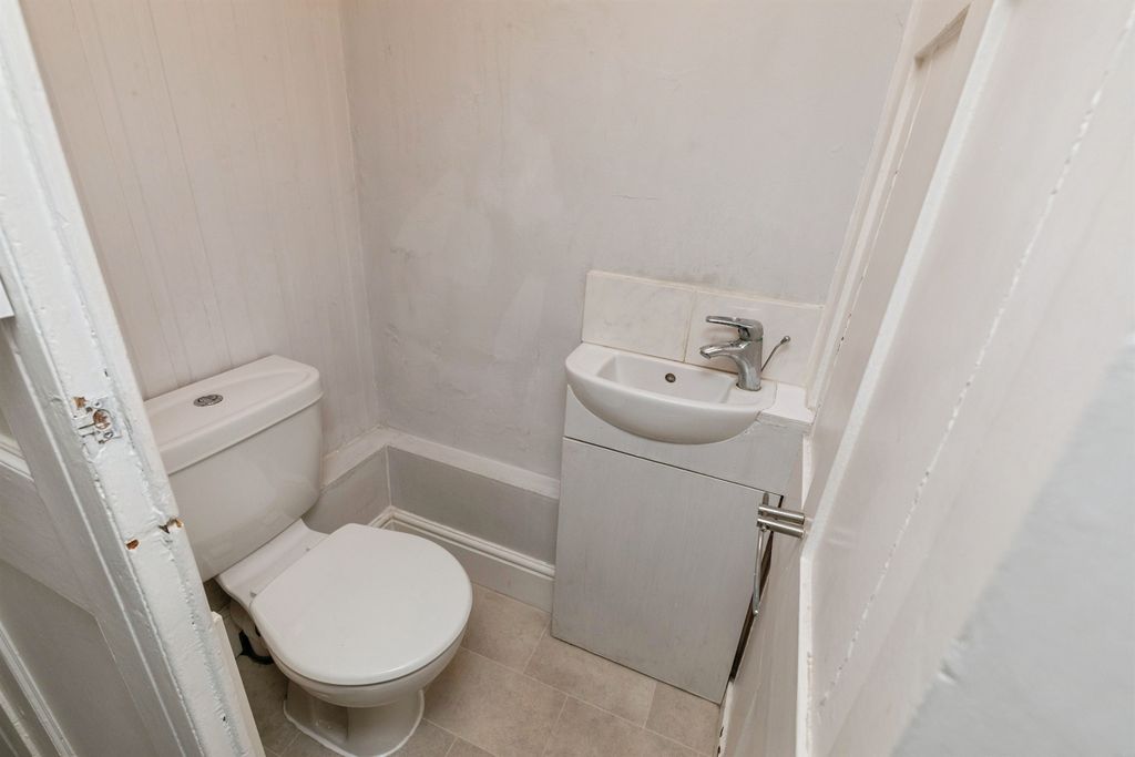 Additional image 8 of 1 bed maisonette for saleSt. Saviours Road, Larkhall, Bath BA1
