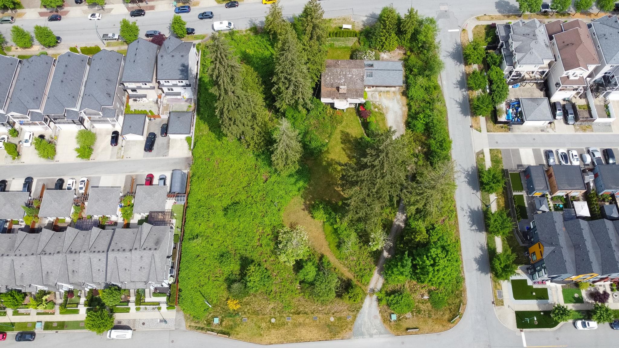 3417 Roxton Ave Avenue E, Coquitlam, BC, V3B 7M9