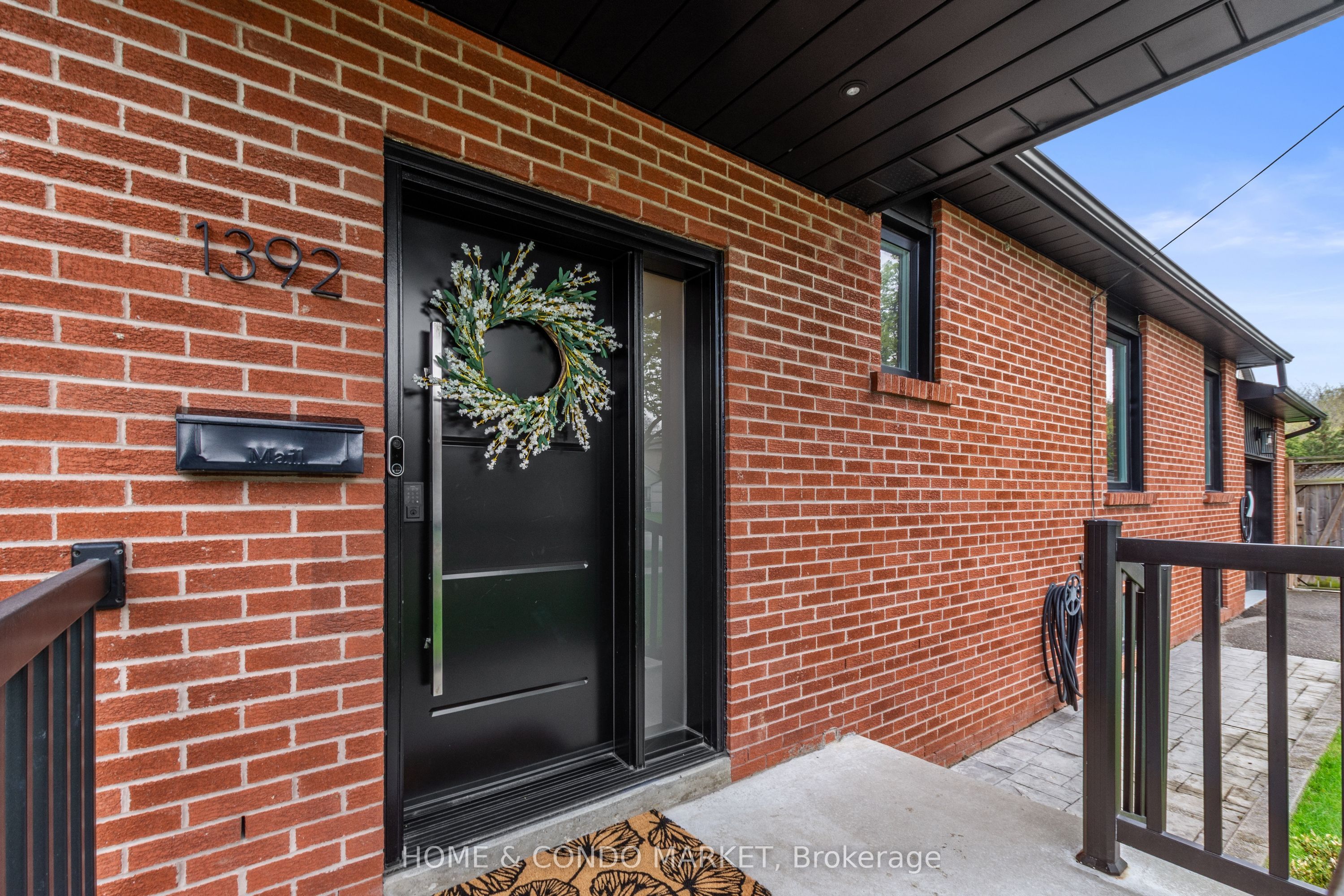 Additional image 4 of 1392 Northmount Avenue, Mississauga, ON, L5E 1Y5