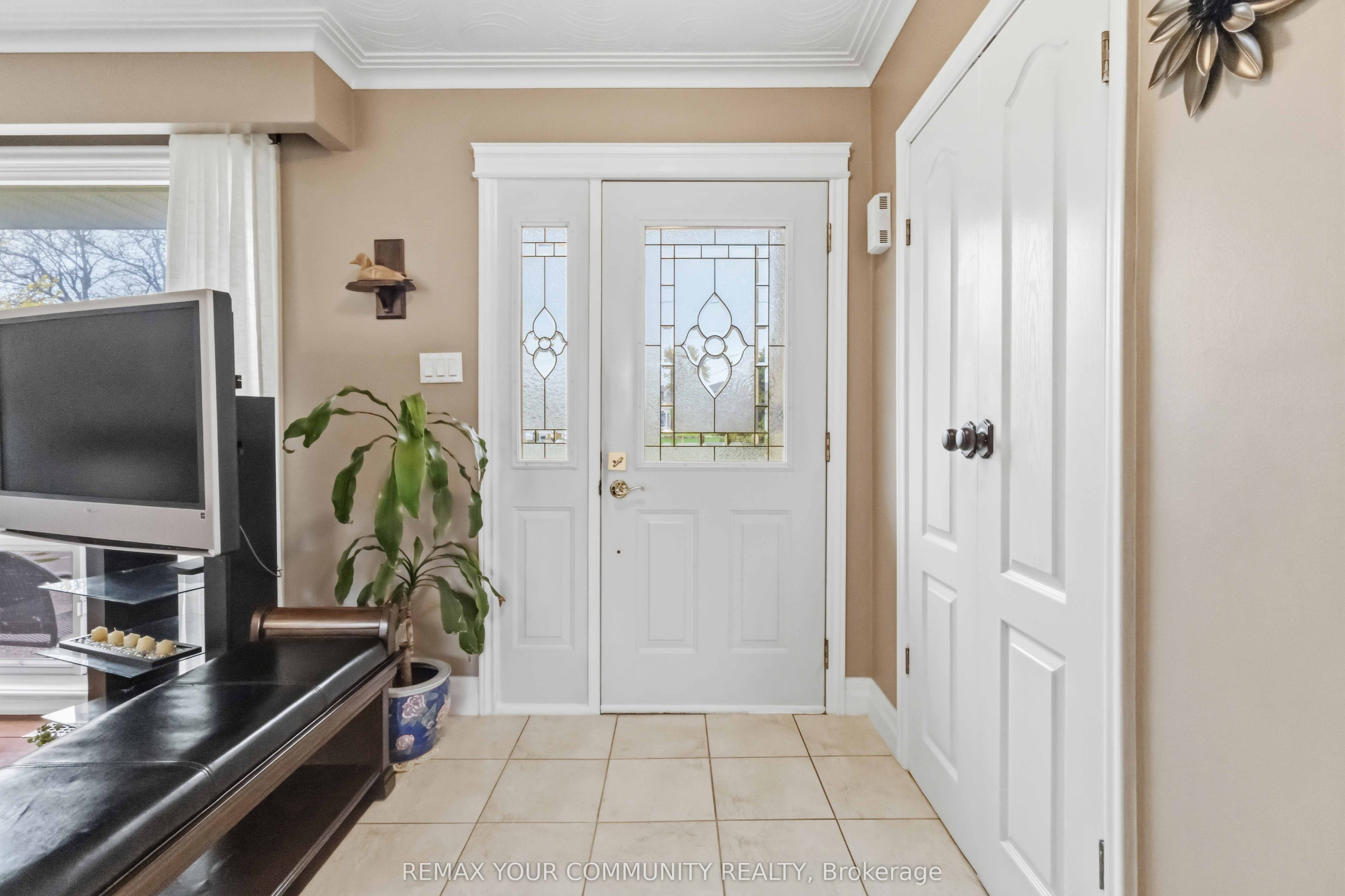 Additional image 6 of 24 Mendip Crescent, Toronto, ON, M1P 1Y4