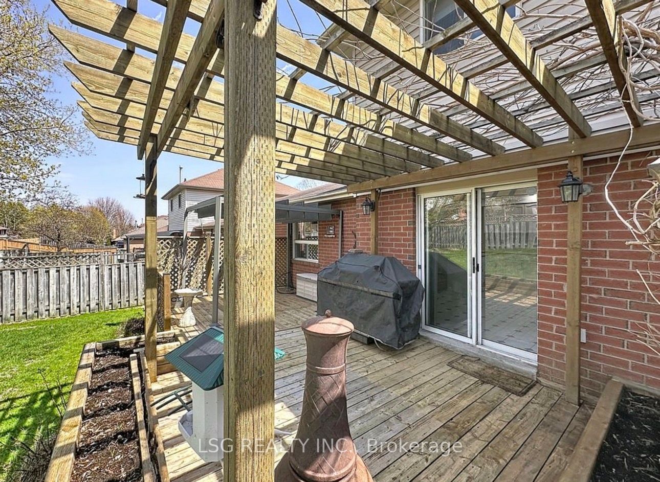 Additional image 2 of 34 South Balsam Street, Uxbridge, ON, L9P 1V2