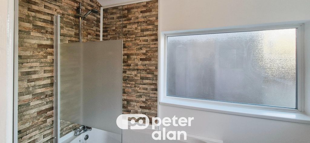 Additional image 10 of 3 bed property to rentRockingham Terrace, Neath SA11