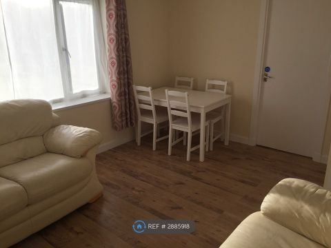 Golf Road, Aberdeen AB24