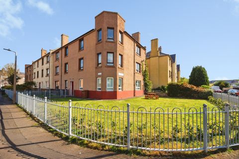 Royston Mains Place, Edinburgh EH5
