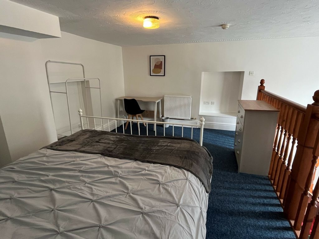 Additional image 4 of 1 bed flat to rentFlat 1 St. Mary's Church Hall, St Mary's Street, Haverfordwest, Pembrokeshire SA61