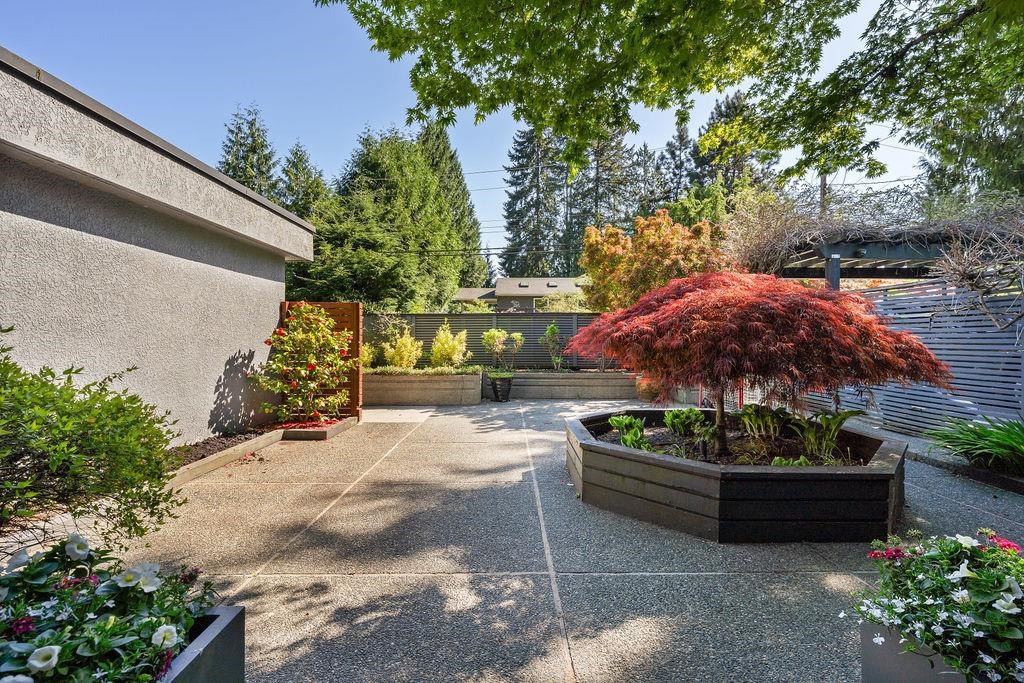 Additional image 2 of 1098 Linnae Avenue, North Vancouver, BC, V7R 1Z4