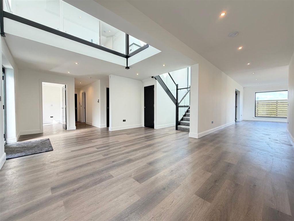 Additional image 6 of 5 bed detached house for saleThorntonhall, Glasgow G74