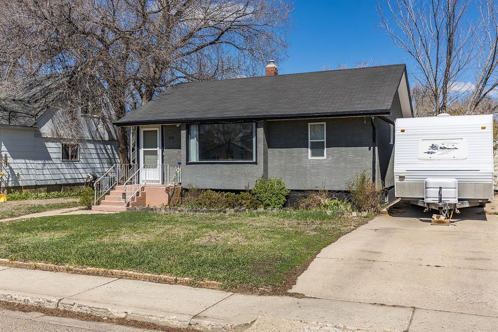 Additional image 4 of 228 11 Street SW, Medicine Hat, AB, T1A4S4