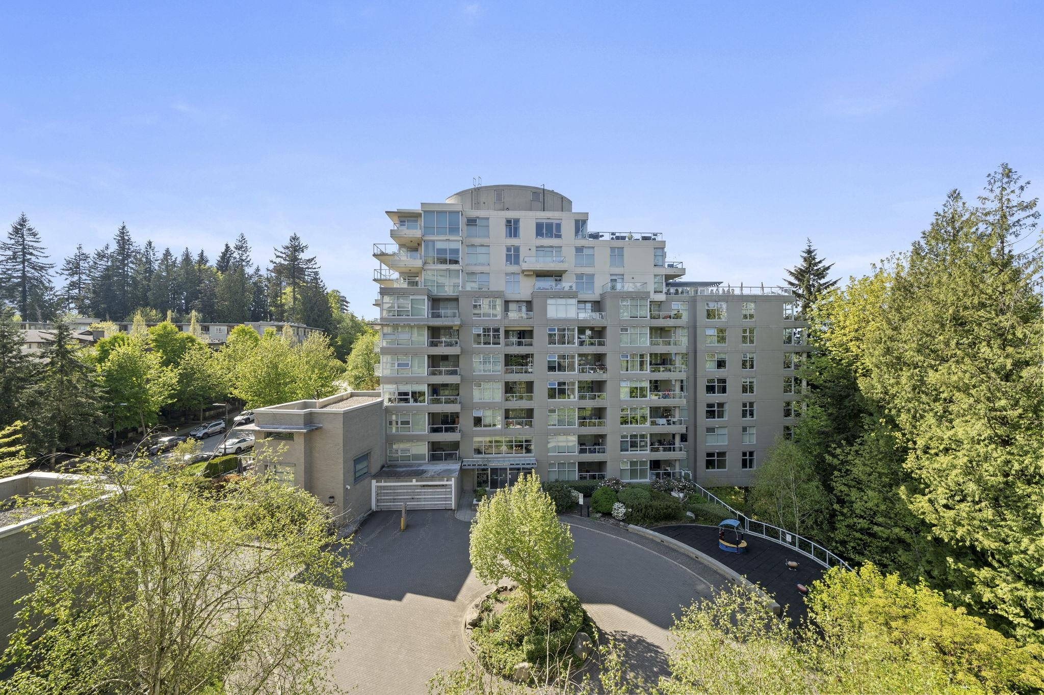 Additional image 2 of 605-9262 University Crescent, Burnaby, BC, V5A 0A4