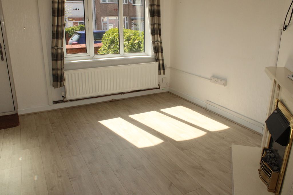 Additional image 9 of 2 bed property to rentCaradoc Road, Prestatyn LL19