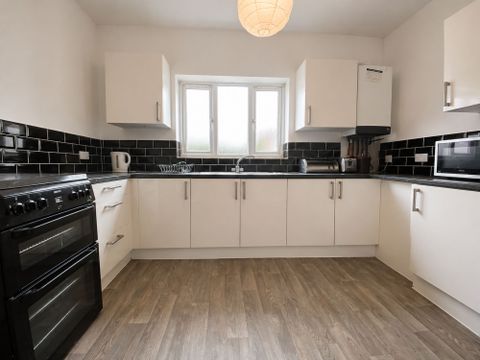 Sandbed Road, Bristol BS2, Property to rent