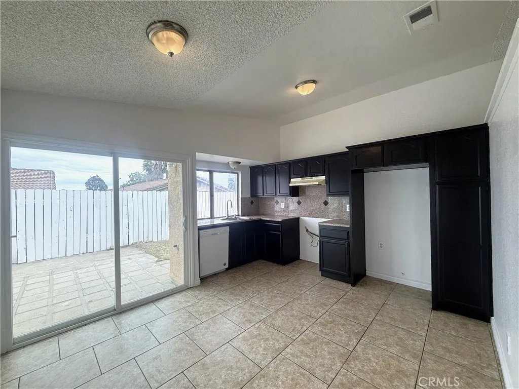 Additional image 6 of 769 W Virginia Street, Rialto, CA 92376