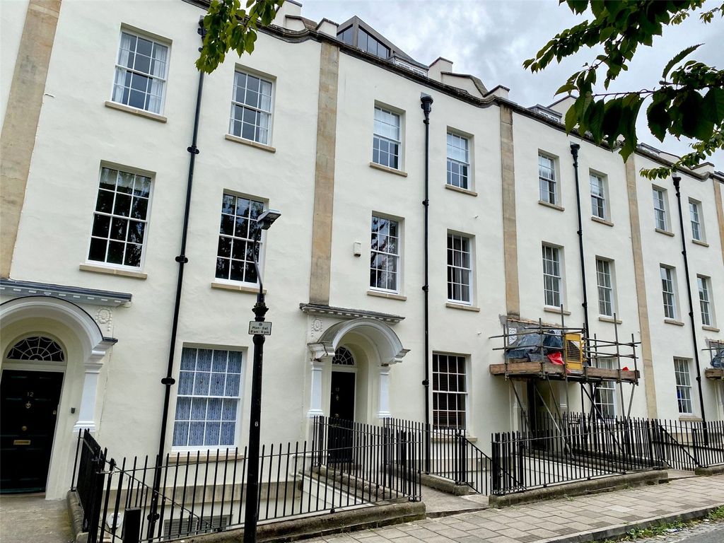 Additional image 2 of 2 bed flat for salePark Place, Clifton, Bristol BS8