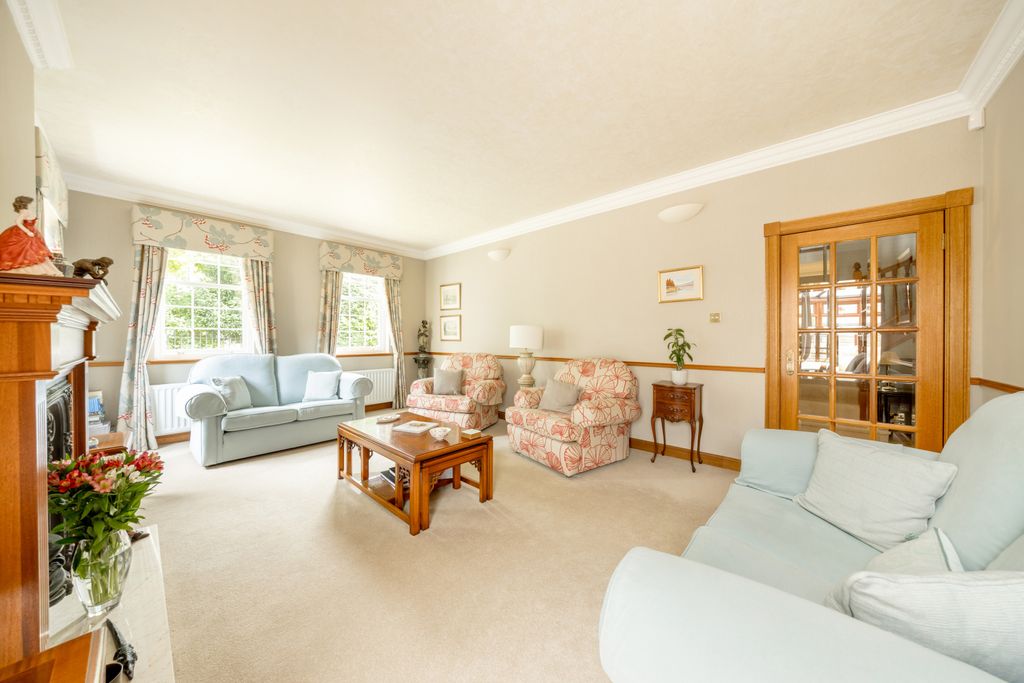 Additional image 6 of 5 bed villa for sale1 South Steil, Glenlockhart, Edinburgh EH10
