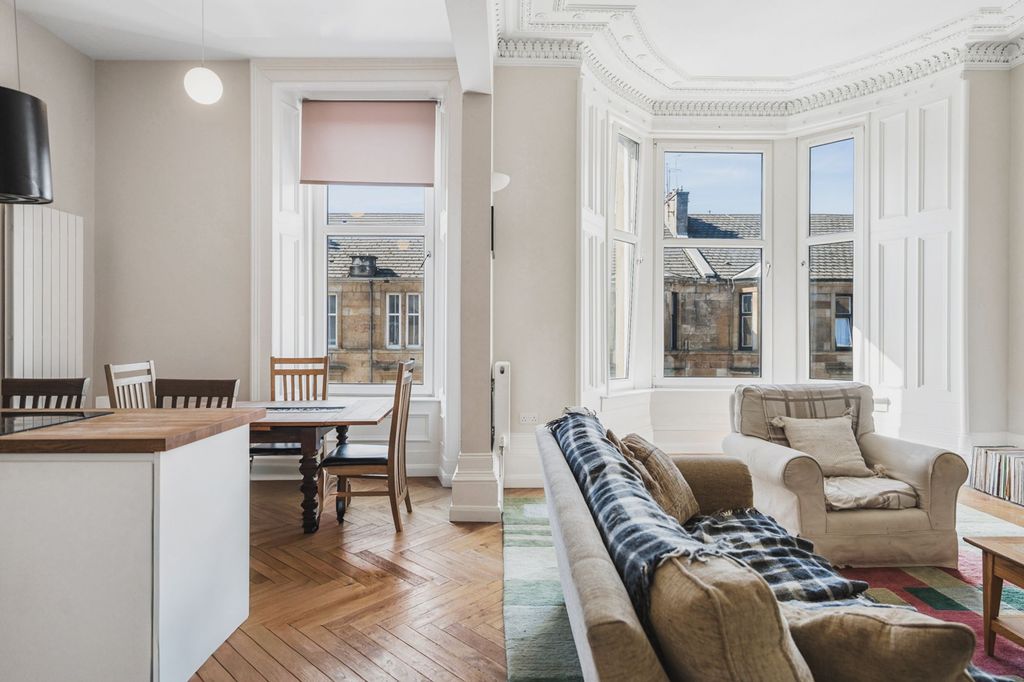Additional image 6 of 4 bed flat for sale10 Roxburgh Street, Dowanhill G12