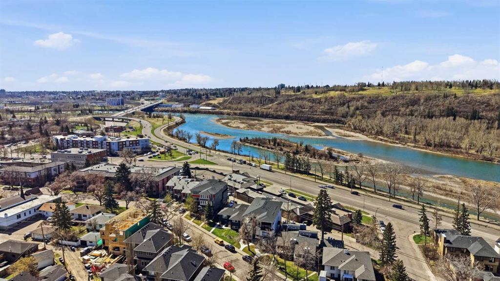 2-2635 1 Avenue NW, Calgary, AB, T2N 0C4