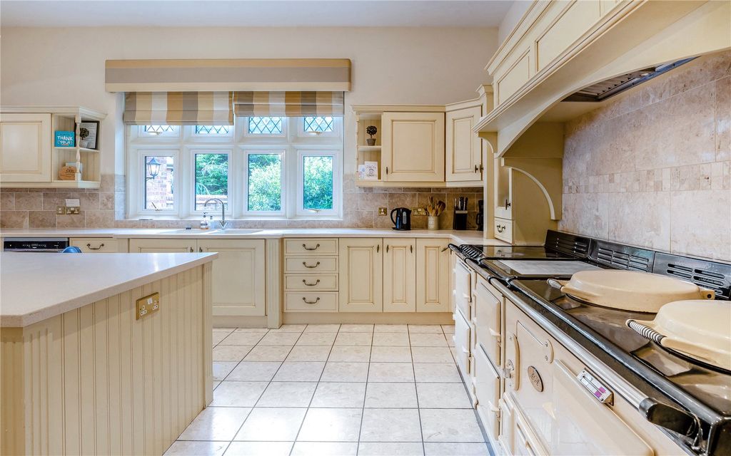 Additional image 7 of 8 bed detached house for saleChester Street, St. Asaph, Denbighshire LL17