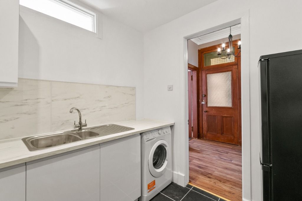 Additional image 8 of 2 bed flat to rentGlasgow Road, Dumbarton, West Dunbartonshire G82