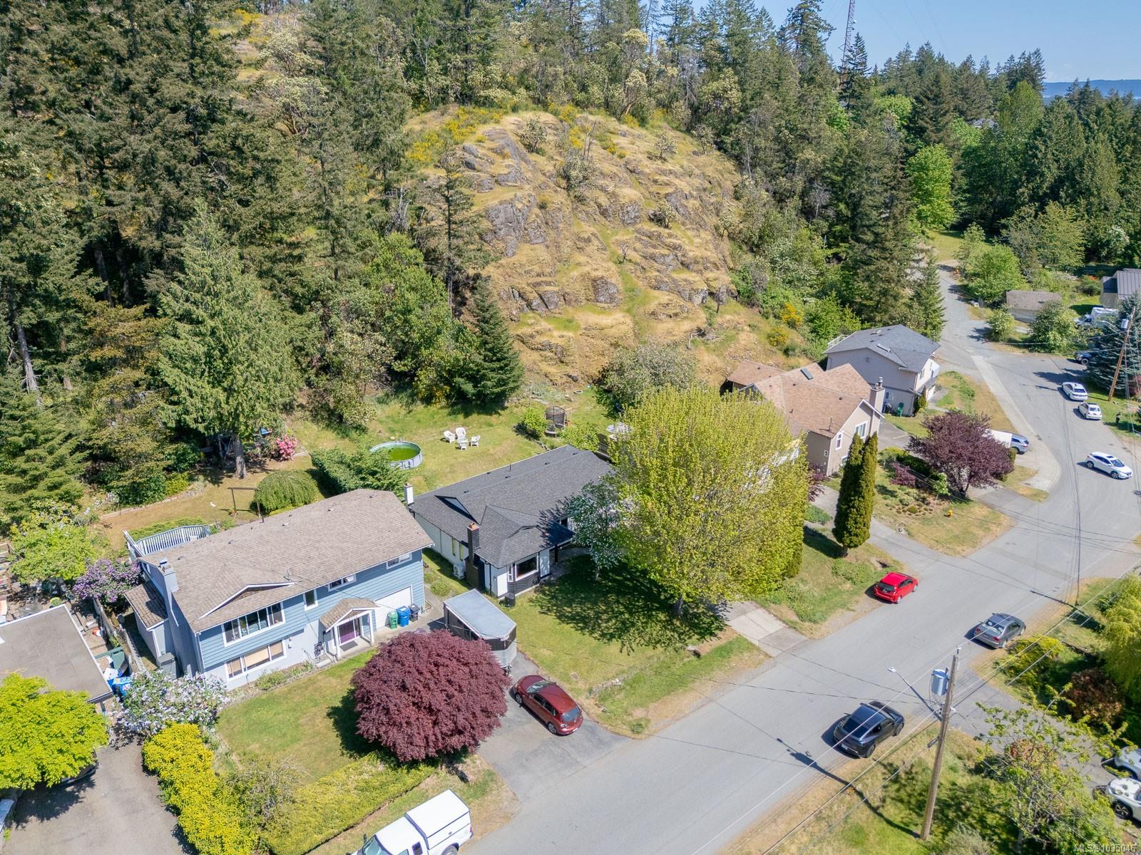 Additional image 3 of 3716 Howden Drive, Nanaimo, BC, V9T 3V9