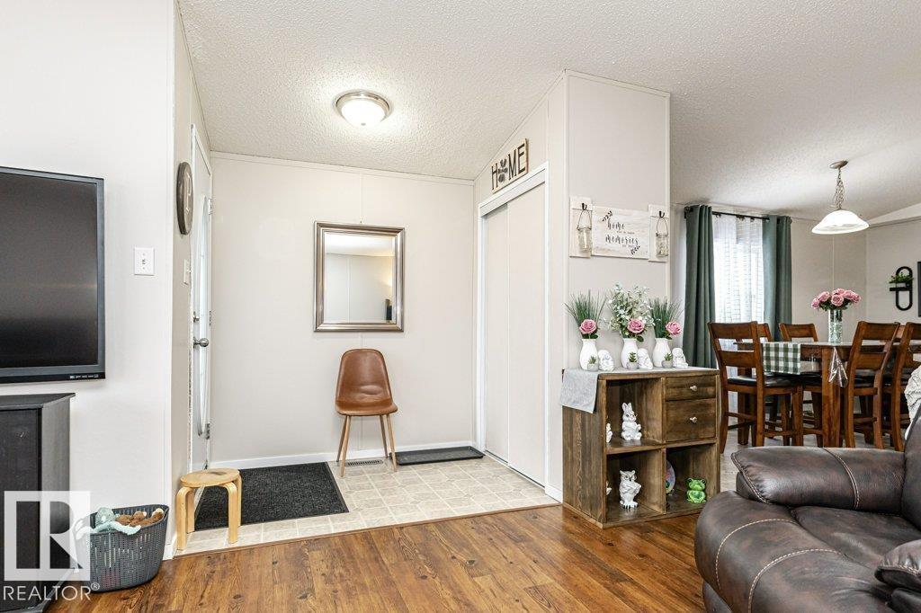 Additional image 4 of 1637 68 Avenue NW, Edmonton, AB, T6P0A4