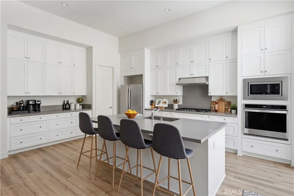 Additional image 35 of 19045 Martino Court, Saugus, CA 91350