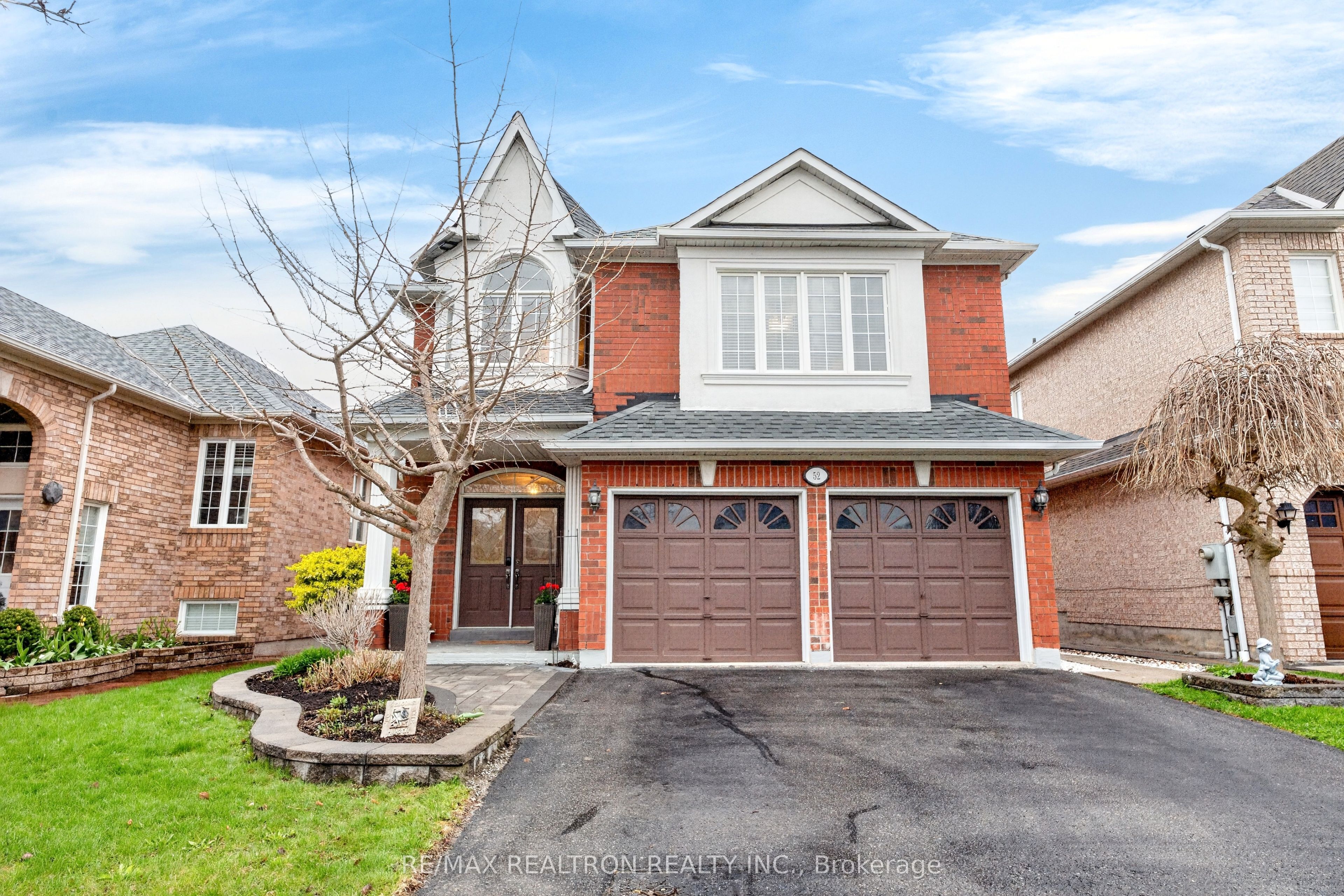 52 Woodcock Avenue, Ajax, ON, L1T 4J7