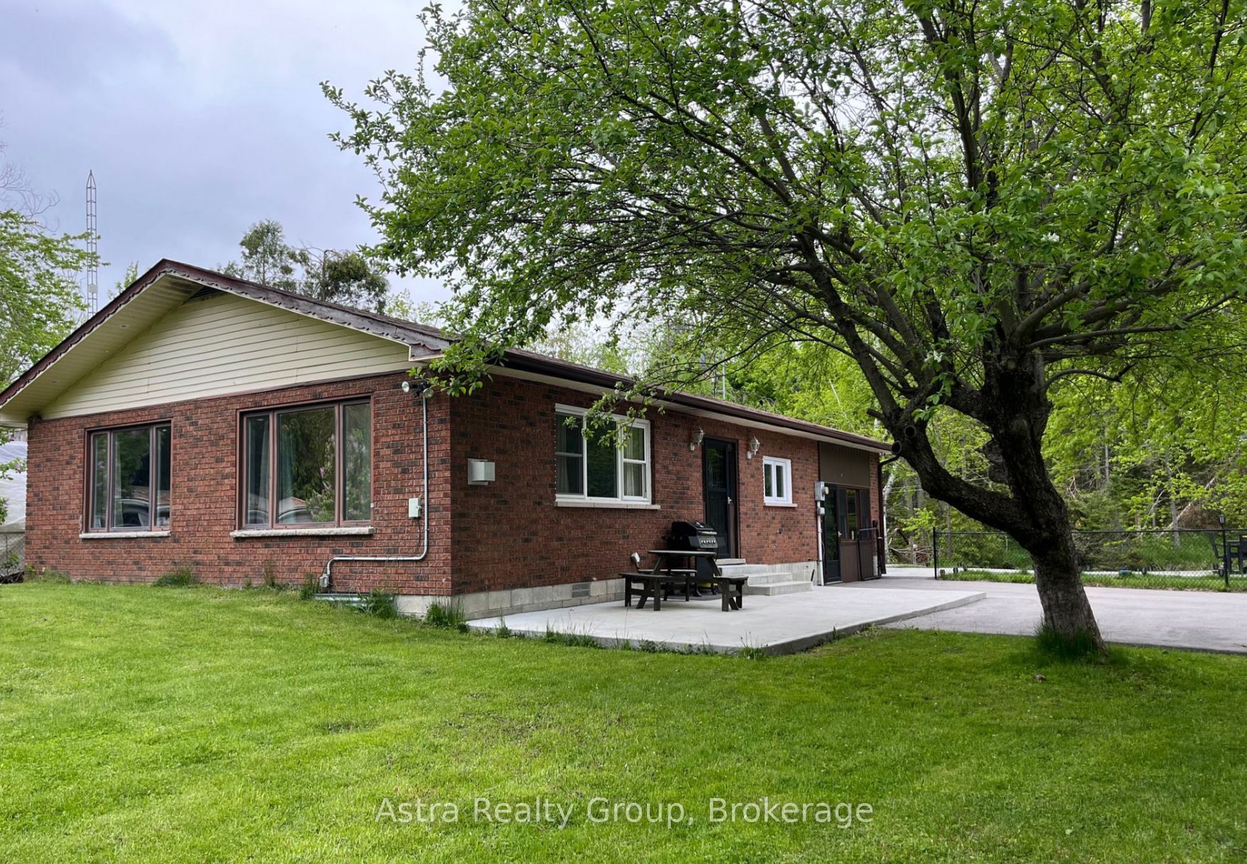21 Sackitt Road, Kawartha Lakes, ON, K0M 1N0
