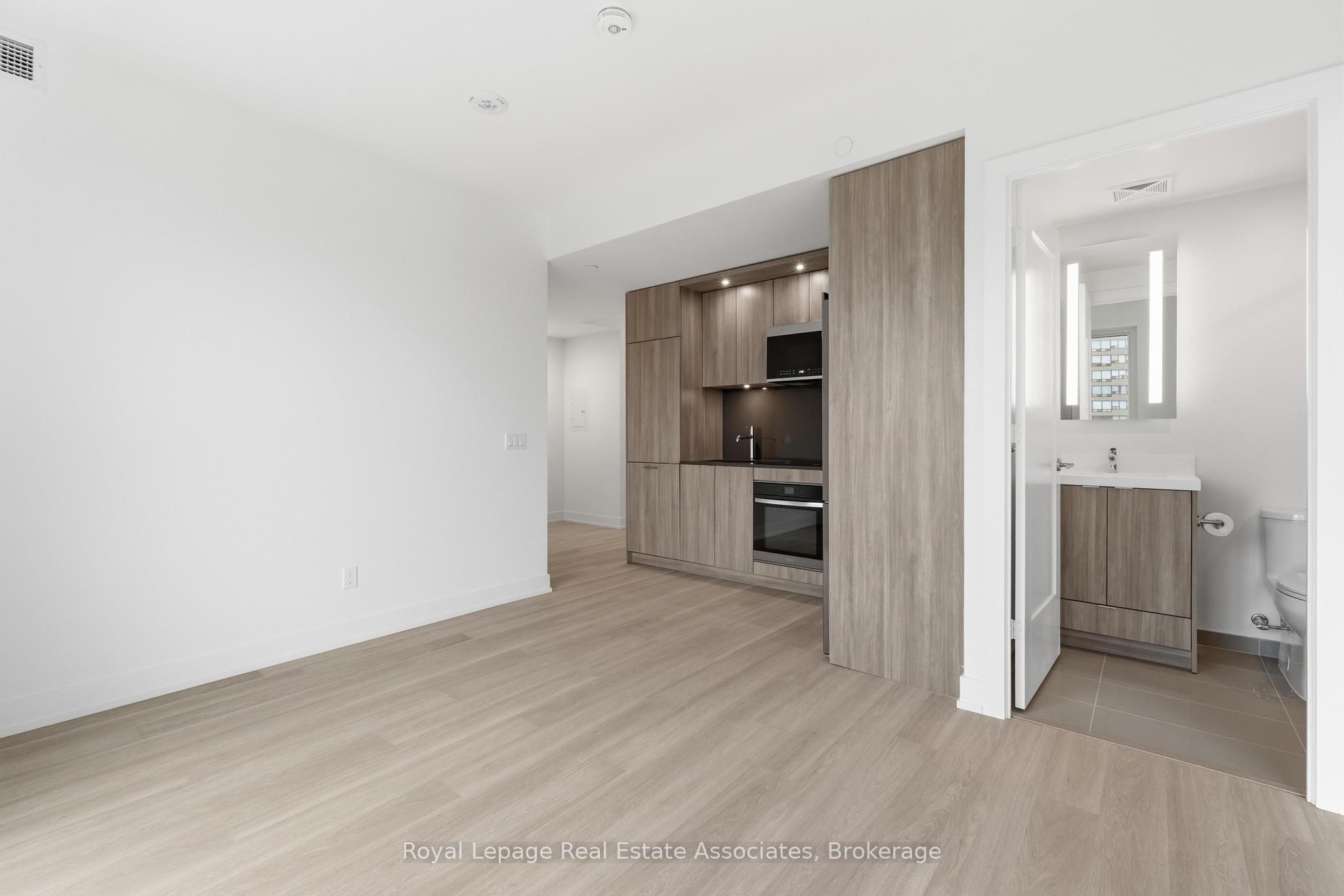 Additional image 5 of 1501-25 Cordova Avenue, Toronto, ON, M9A 0E5