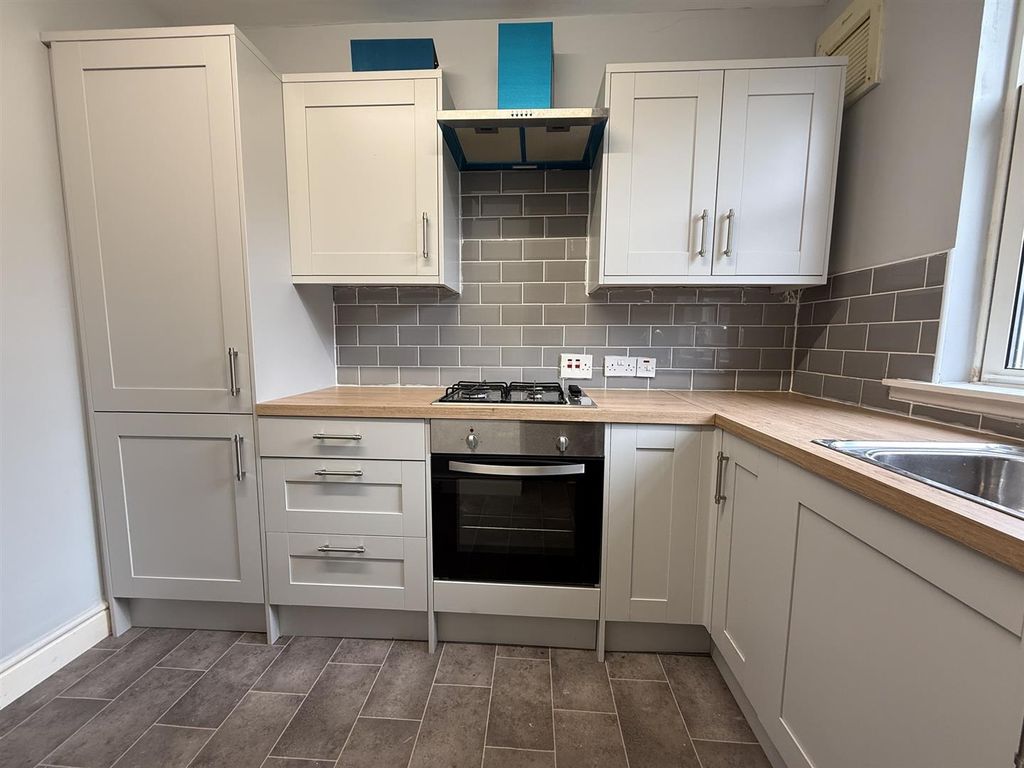 Additional image 5 of 2 bed flat for saleMillburn Avenue, Dumfries DG1