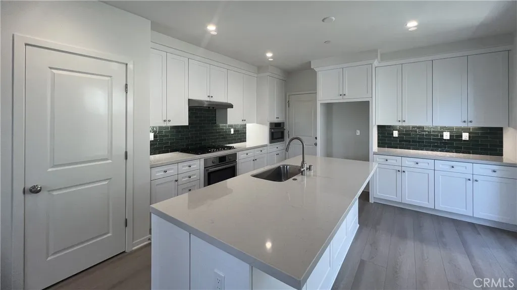 Additional image 9 of 110 Sunnyside, Irvine, CA 92618