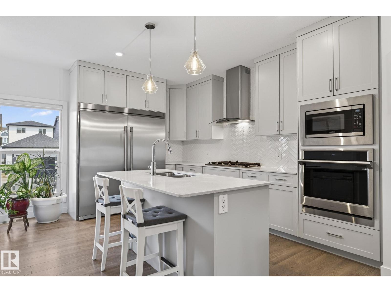 3647 214 Street NW, Edmonton, AB, T6M1S3