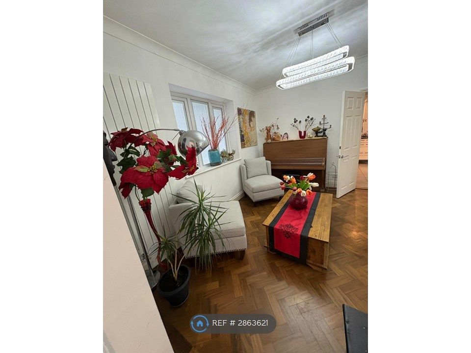 Additional image 10 of 6 bed detached house to rentHartfield Road, Forest Row RH18